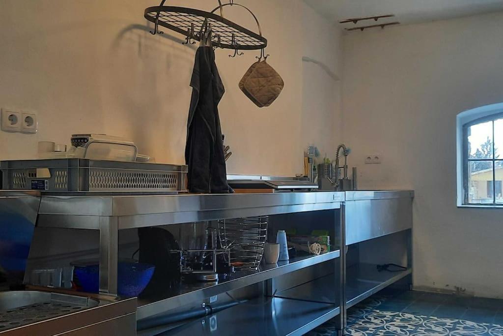 Zirkuswagen Glamping Fuer 2 Mit Veranda Kueche Netflix Parken Und Hofladen Steinhofel Экстерьер фото