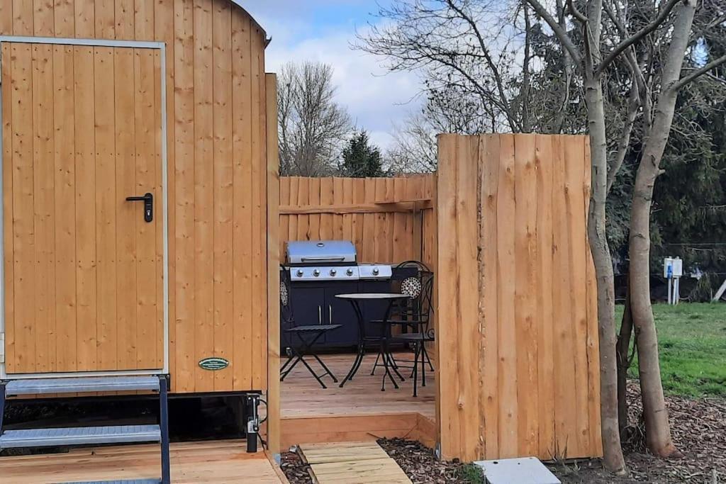 Zirkuswagen Glamping Fuer 2 Mit Veranda Kueche Netflix Parken Und Hofladen Steinhofel Экстерьер фото